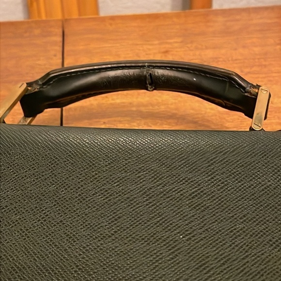 Louis Vuitton Briefcase authentic vintage LV Green Epi Briefcase Rare LV Bag 💼 - Picture 3 of 13